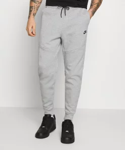 Nike Tech Fleece Trousers