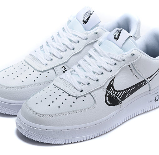 Nike Wmns Air Force 1 Graffiti White