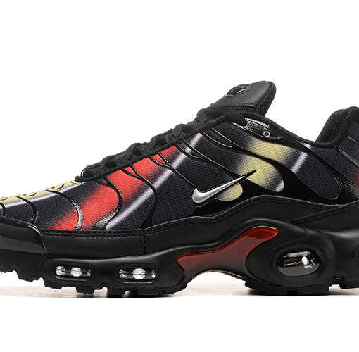 NIKE AIR MAX PLUS