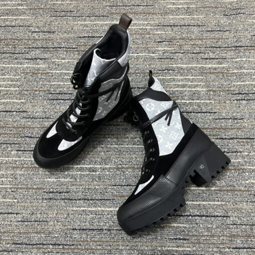 Lv Women Boot