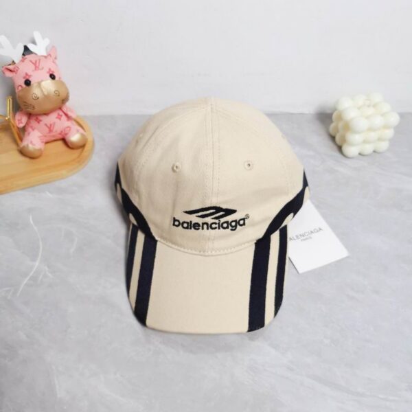Balenciaga 3b Sports Icon Cap Light Beige Black