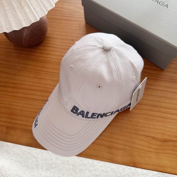 Balenciaga Cap Visor Cap Off White