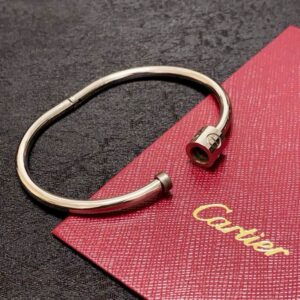 Juste Un Clou Bracelet Typically Crafted Gold