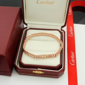 Clash De Cartier Bracelet Made of Rose Gold