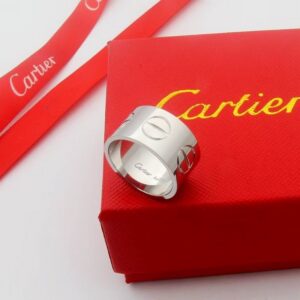 Love Ring White Gold Iconic Screw Motif