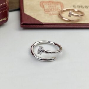 Juste Un Clou Ring White Gold