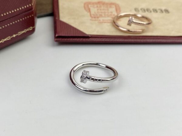 Juste Un Clou Ring White Gold