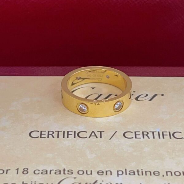 Love Ring Iconic Screw Motif